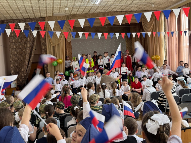 Праздничный концерт к 23 февраля.